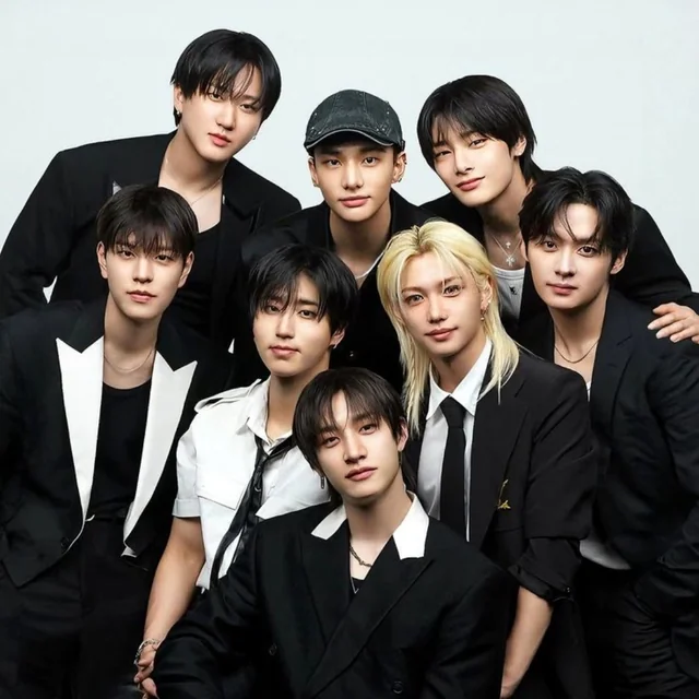 Stray Kids